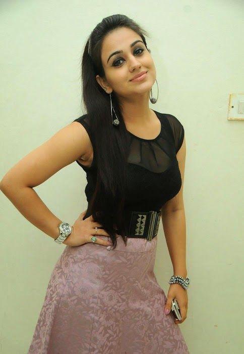 Aksha Sexy Pics