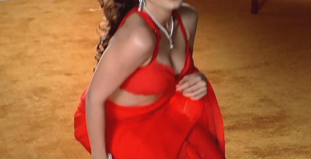 Amisha Patel Hot Cleavage Red Saree Pics