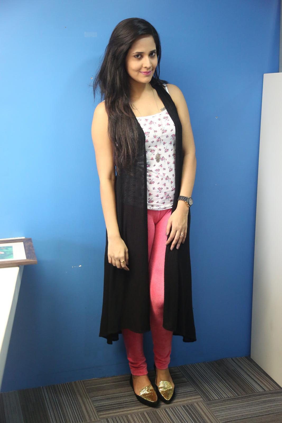 Anchor Anasuya Cute Sexy Stills