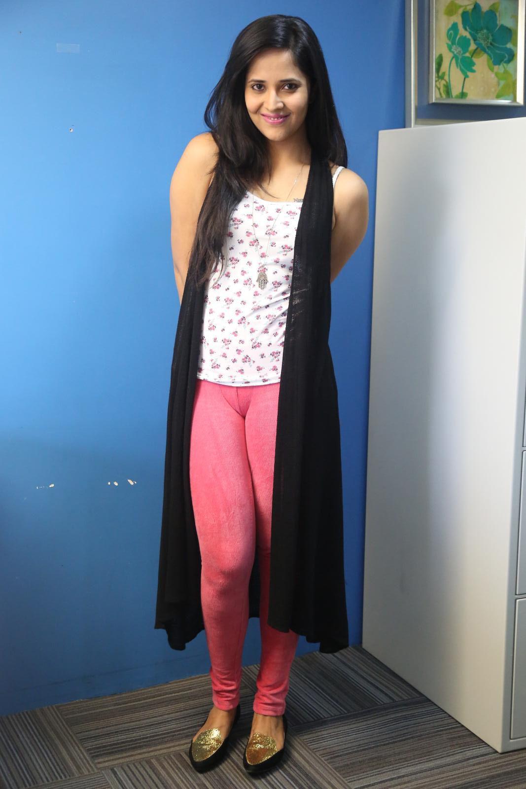 Anchor Anasuya Cute Sexy Stills