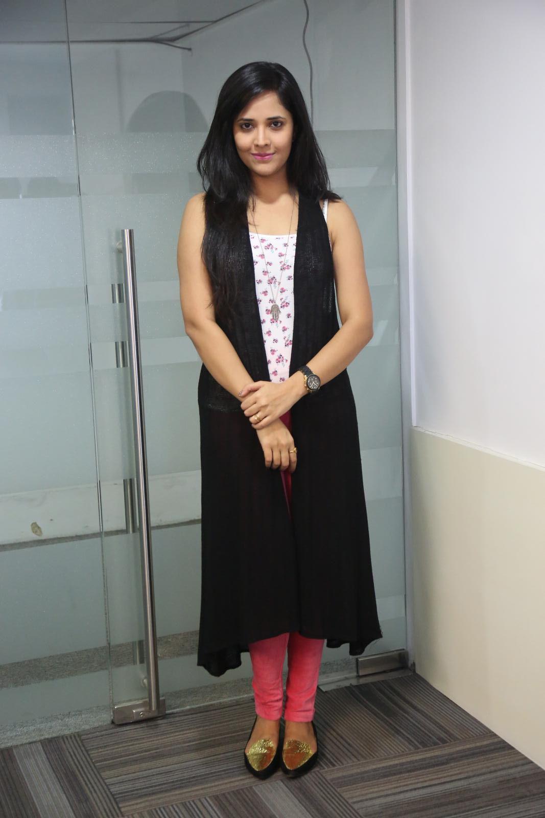 Anchor Anasuya Cute Sexy Stills