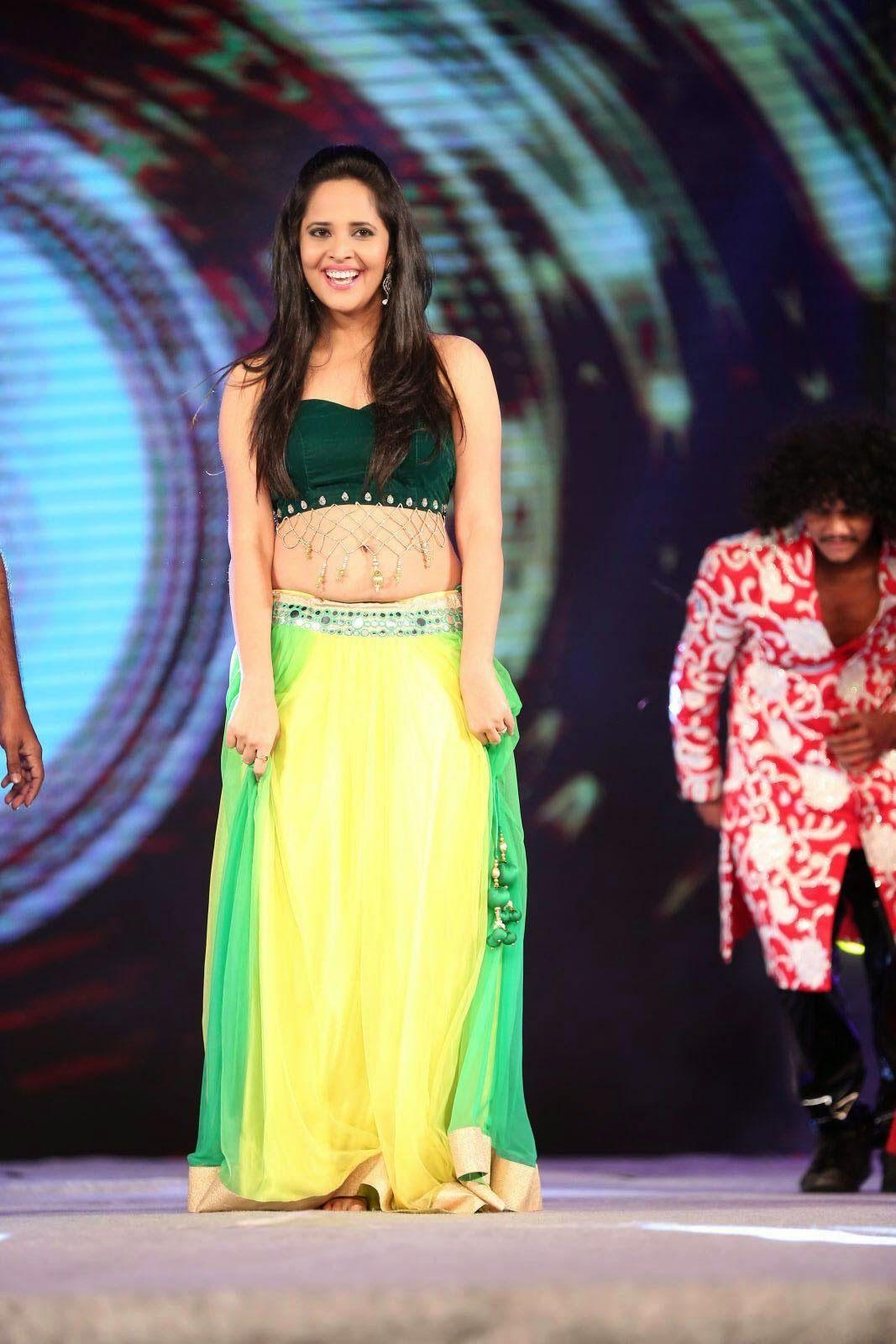 Anchor Anasuya Hot Dance Pictures