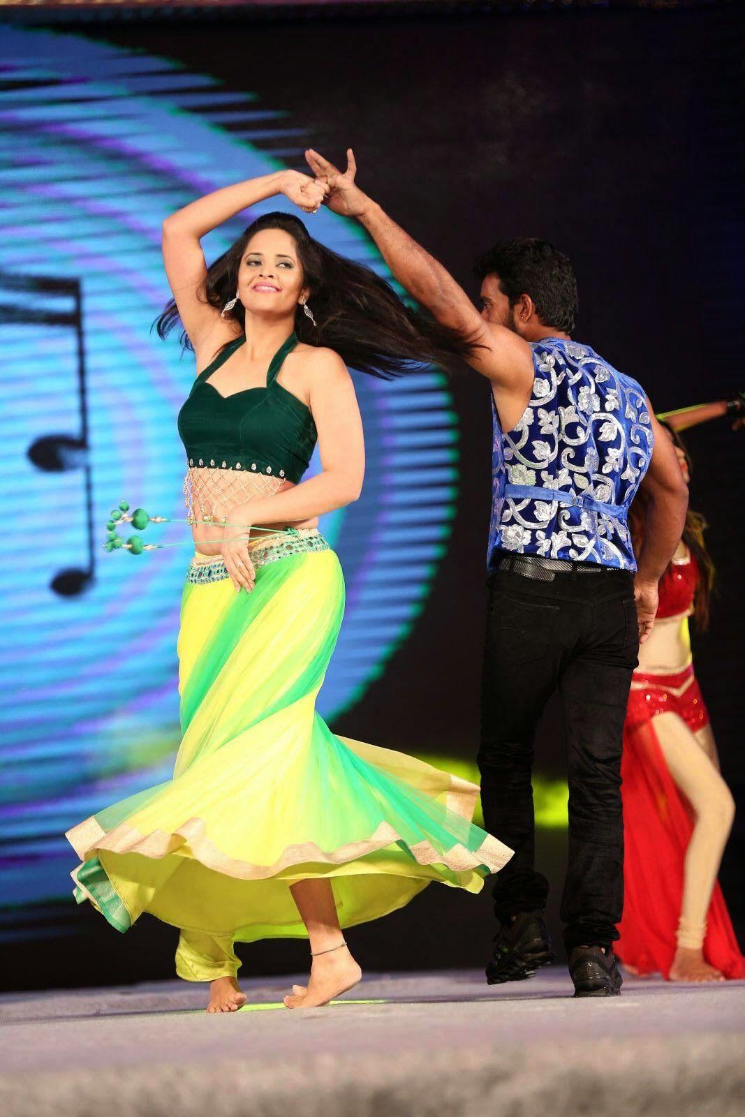 Anchor Anasuya Hot Dance Pictures