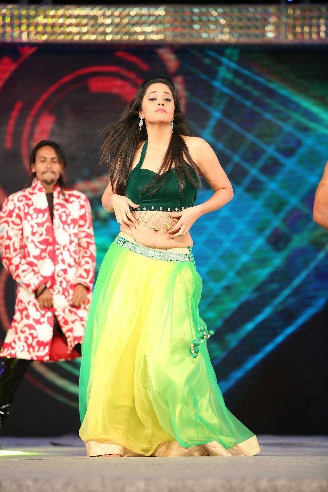 Anchor Anasuya Hot Dance Pictures