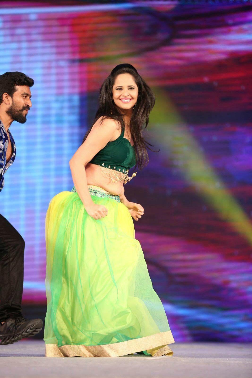 Anchor Anasuya Hot Dance Pictures