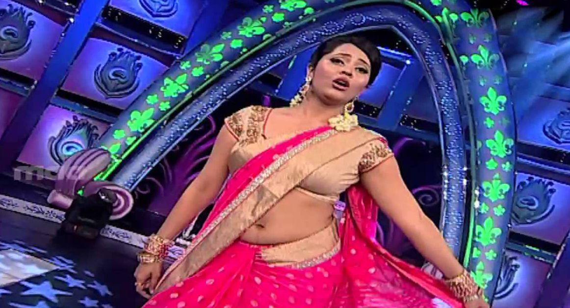 Anchor Anasuya Hot Dance Pictures