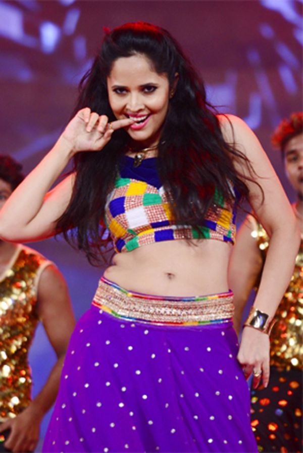 Anchor Anasuya Latest Hot Dance Pics