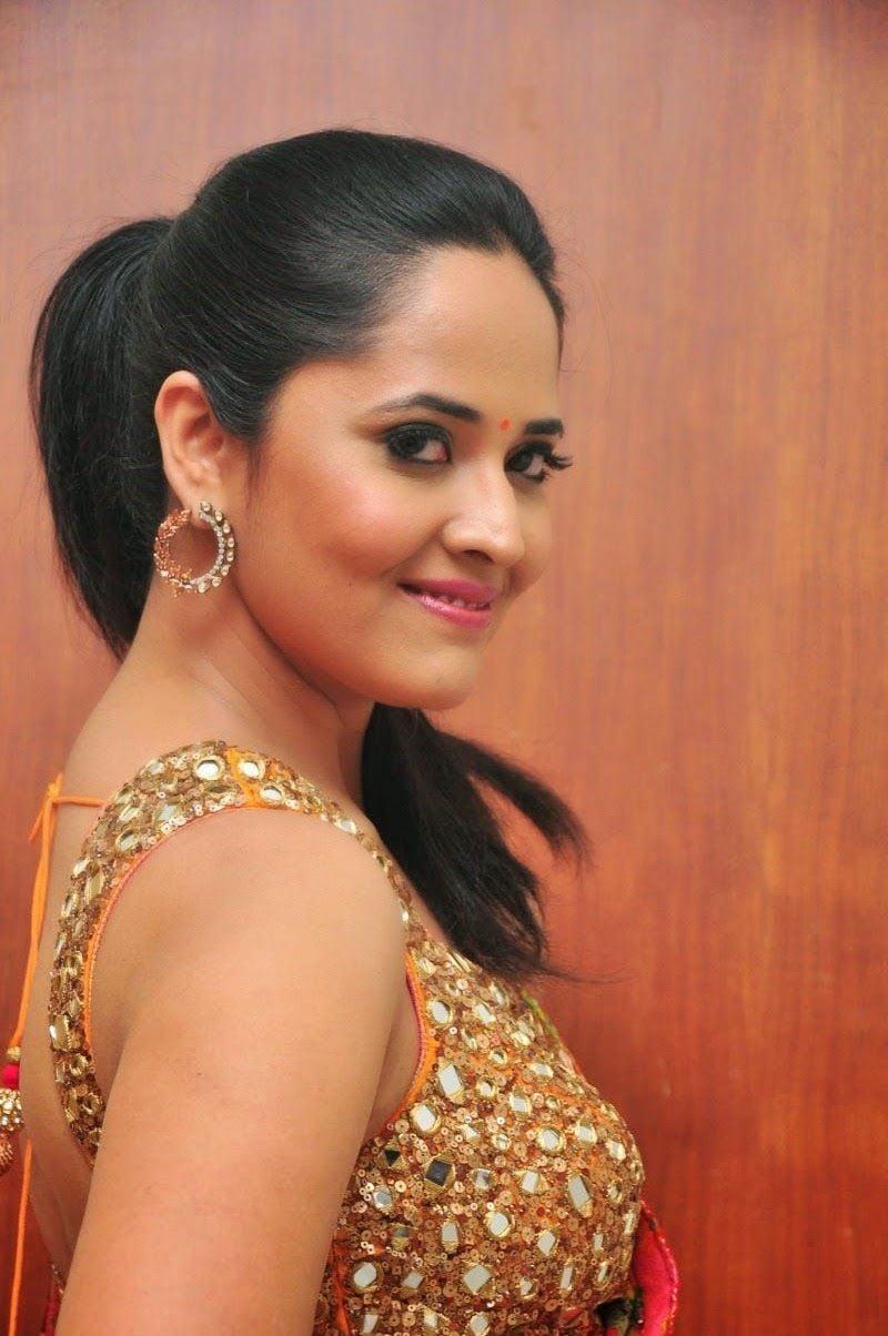 Anchor Anasuya Looking Hot and Sexy Photos