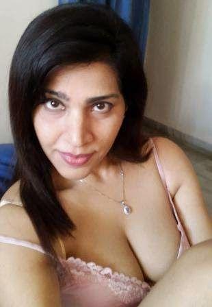 Anjana Bhattacharya Leaked Selfie Photos