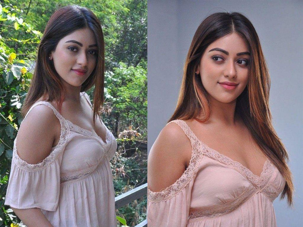 Anu Emmanuel Hot & Sexy Cleavage Show Photo Stills