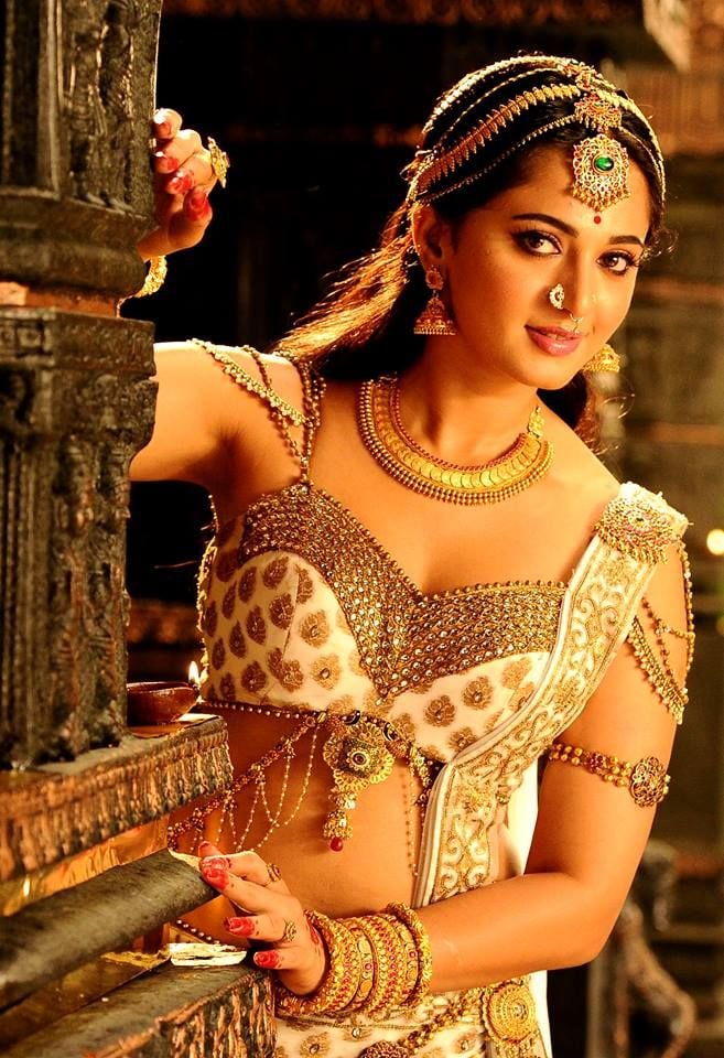 Anushka Hot images in Rudhramadevi