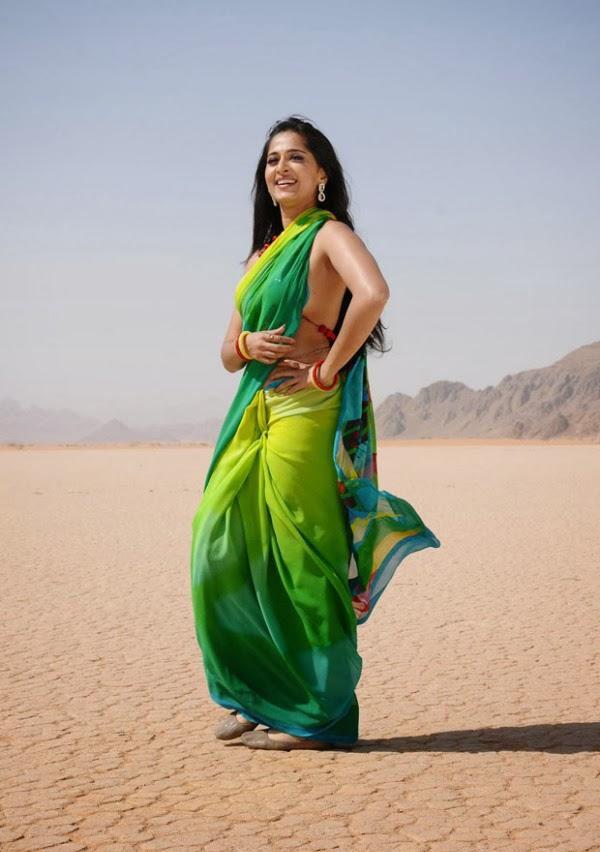 Anushka Hot Saree Images