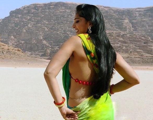Anushka Hot Saree Images