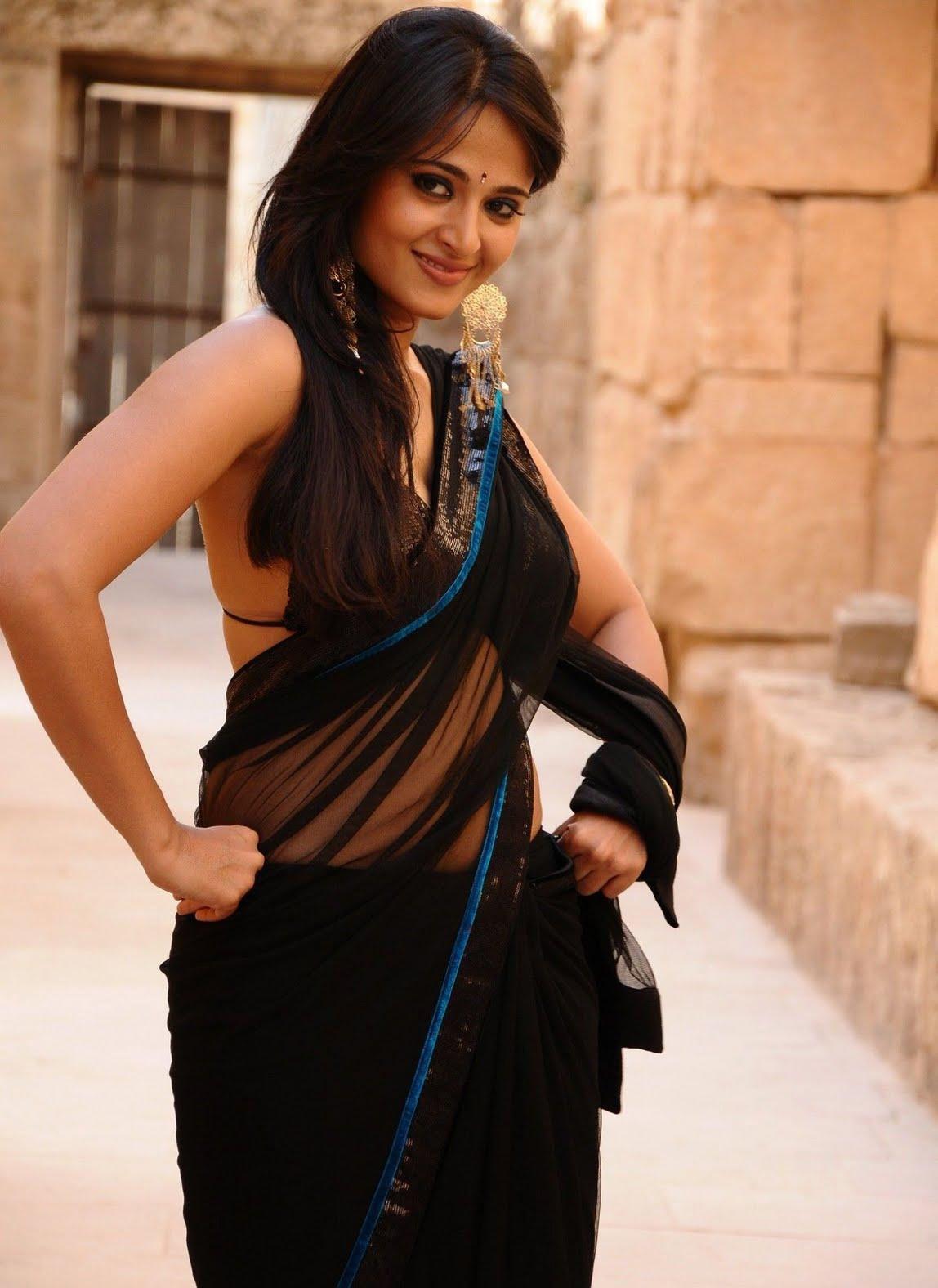 Anushka Hot Saree Images