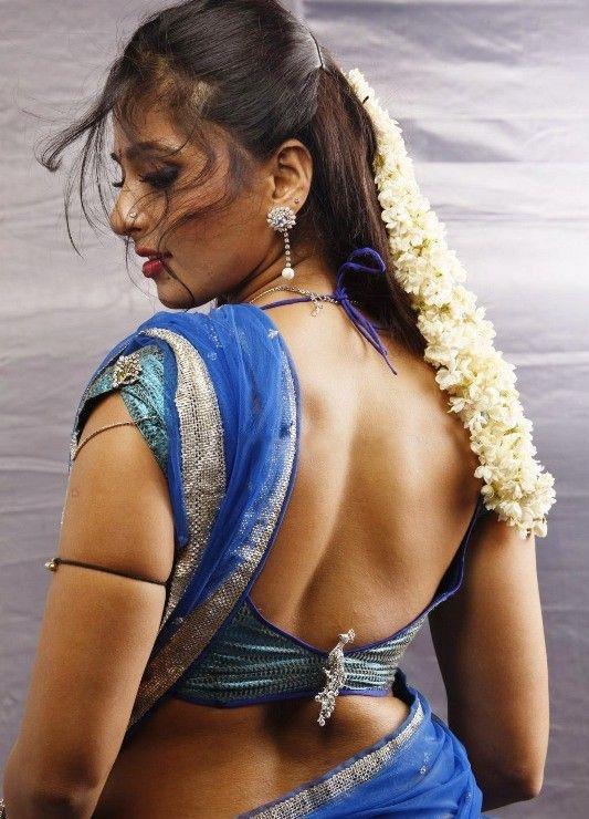 Anushka Hot Saree Pics