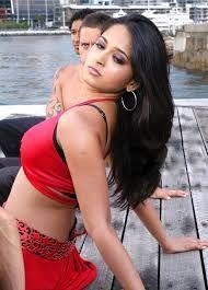 Anushka Hot Saree Pictures