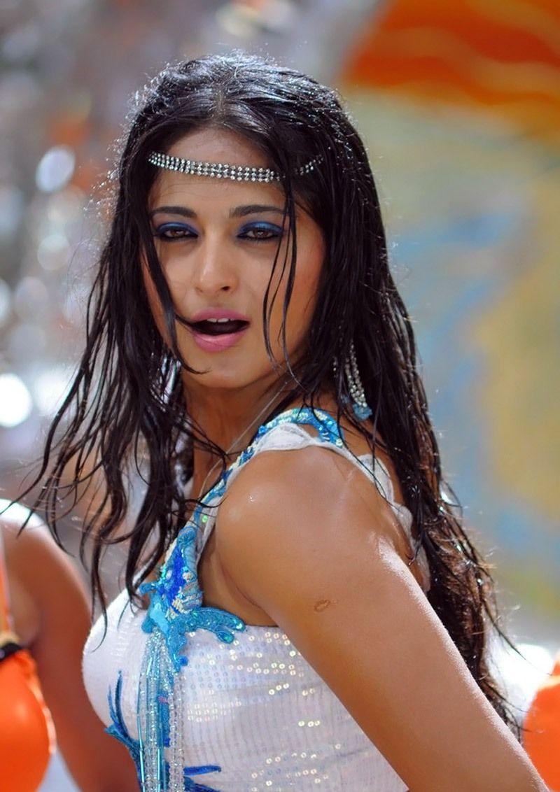 Anushka Sexy Hot Stills