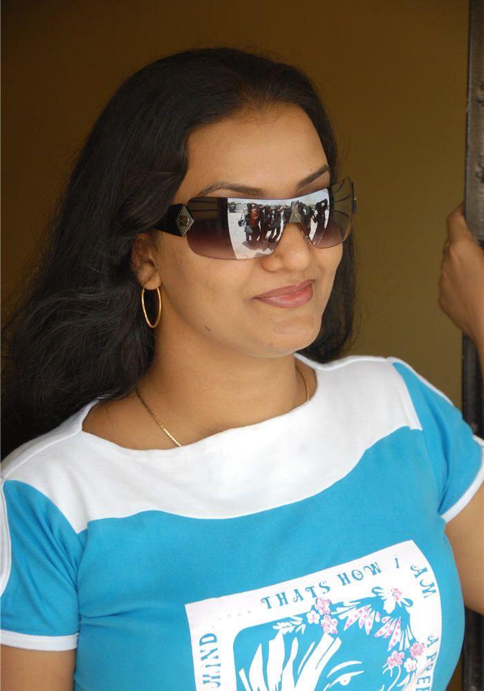 Apoorva Aunty Hot Phto Stills