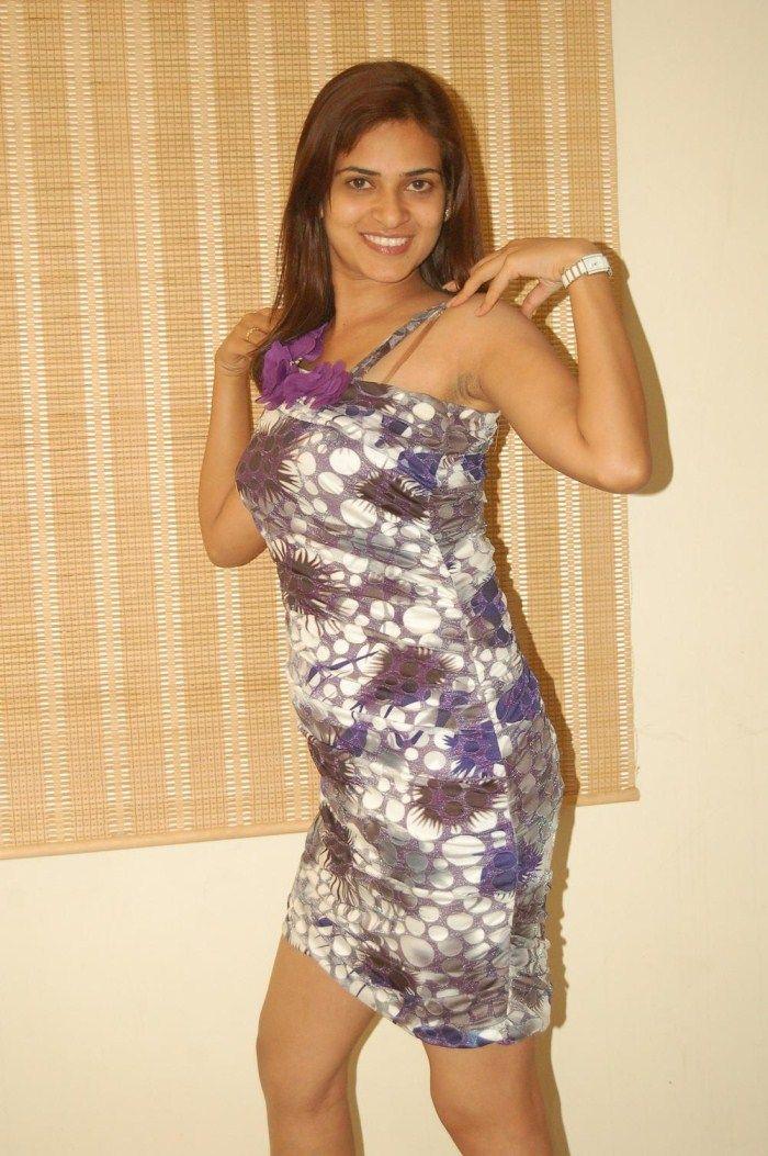Archana Bhatt Sexy Pics