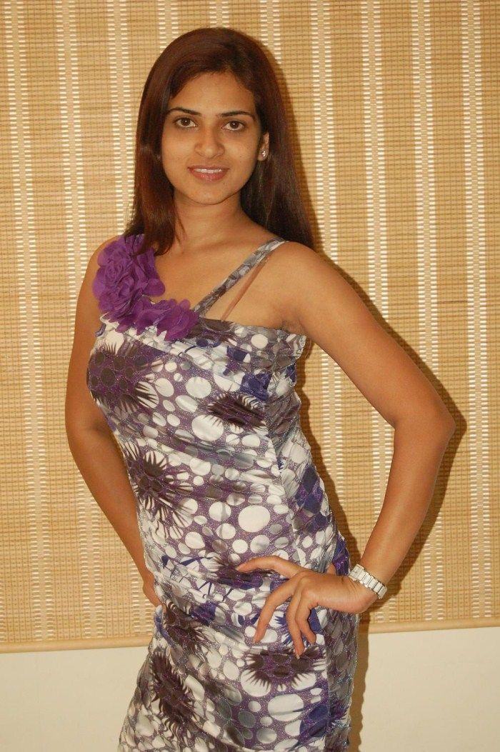 Archana Bhatt Sexy Pics