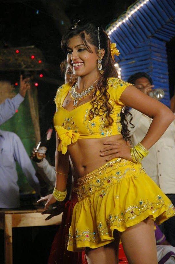 Arthi Puri Hot Dance Photos