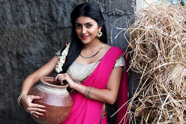 Avantika Mishra Spicy Photos