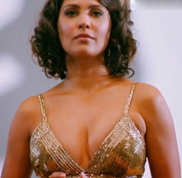 Bollywood Actress Exposed Shocking Stills