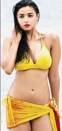 Bollywood Actress Looking Sensual in Bikini