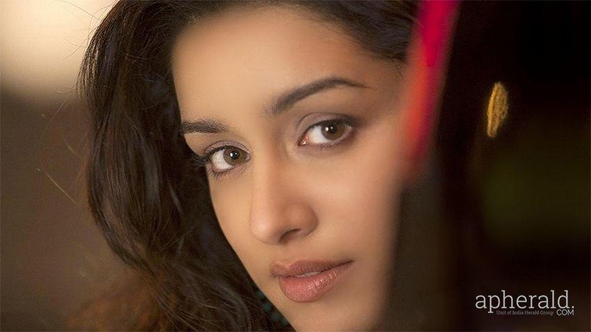 Bollywood Actress Sexy Photos