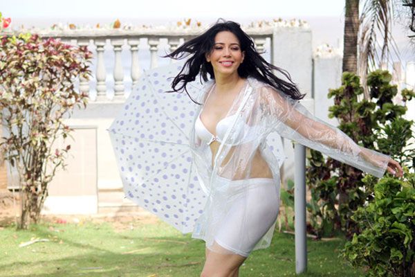 Bollywood Hot Navel Actress Pics