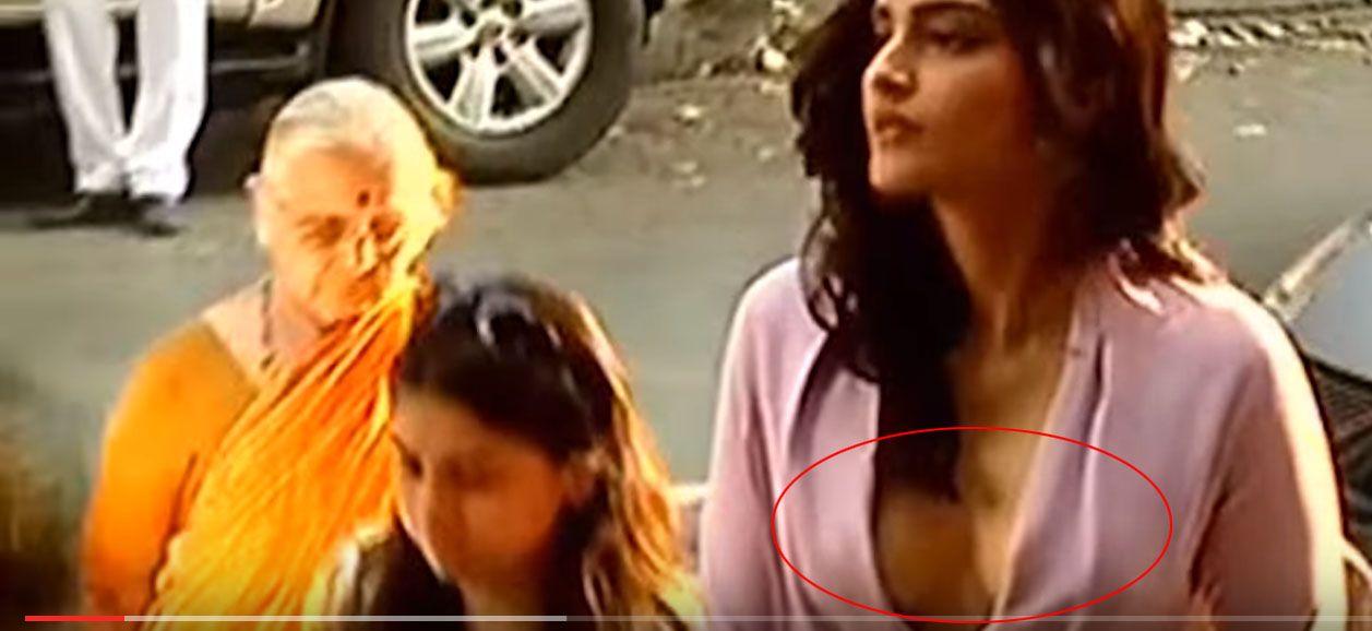 Bollywood Wardrobe Malfunction Pictures