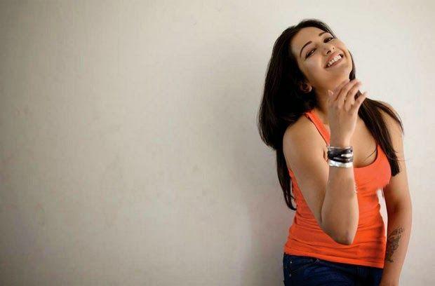 Catherine Tresa Hot Latest Photoshoot