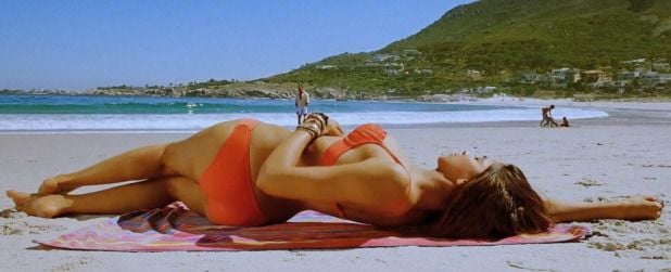Deepika Padukone Hot Photo Images
