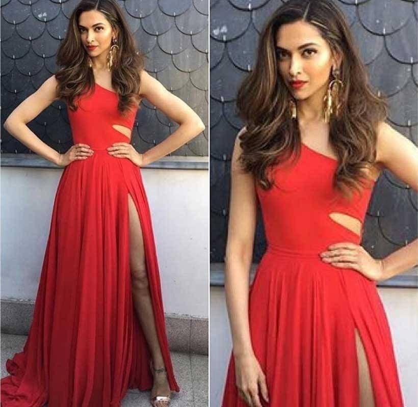 Deepika Padukone Sizzling Hot Style