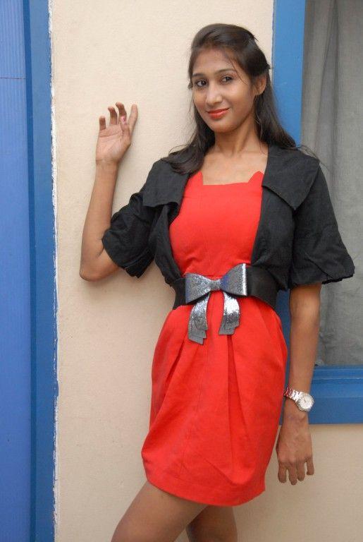 Divya Marah Hot Pics