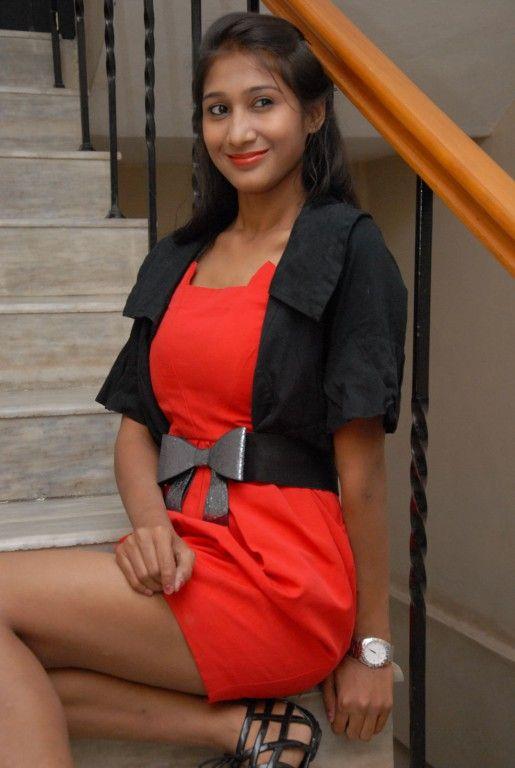 Divya Marah Hot Pics