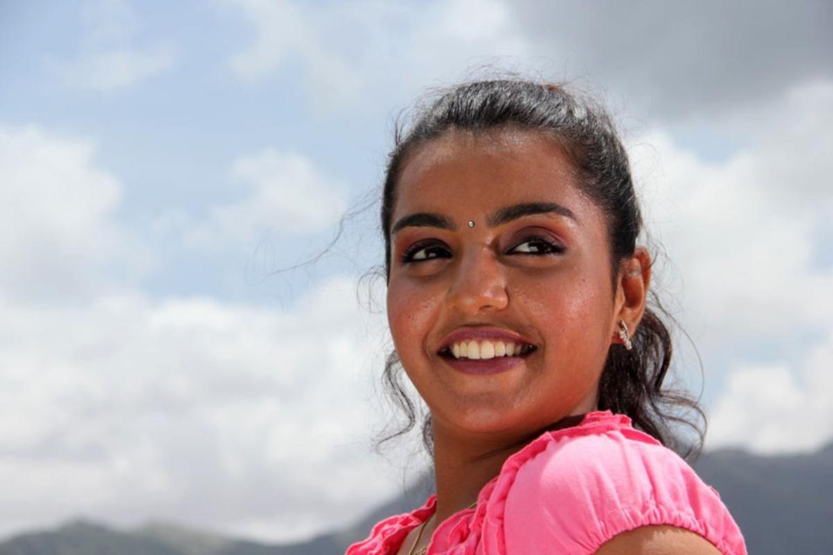 Divya Nagesh Spicy Photo Stills