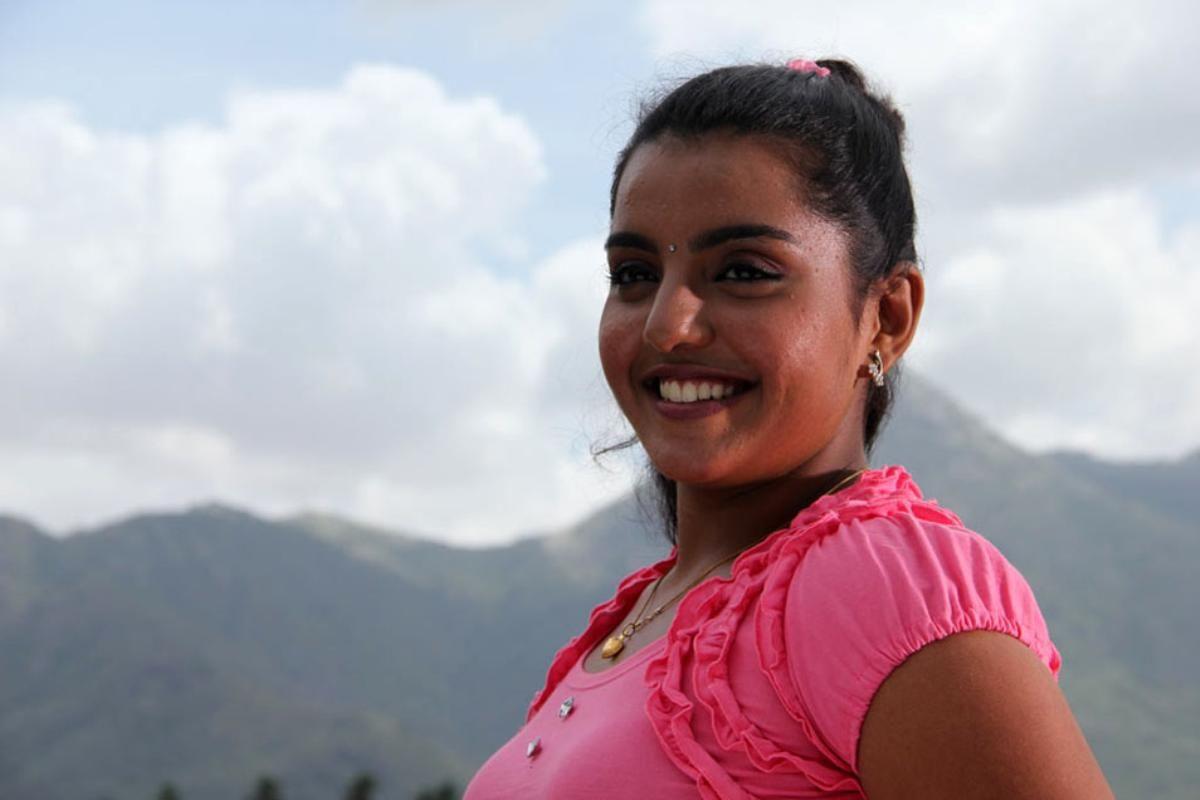 Divya Nagesh Spicy Photo Stills