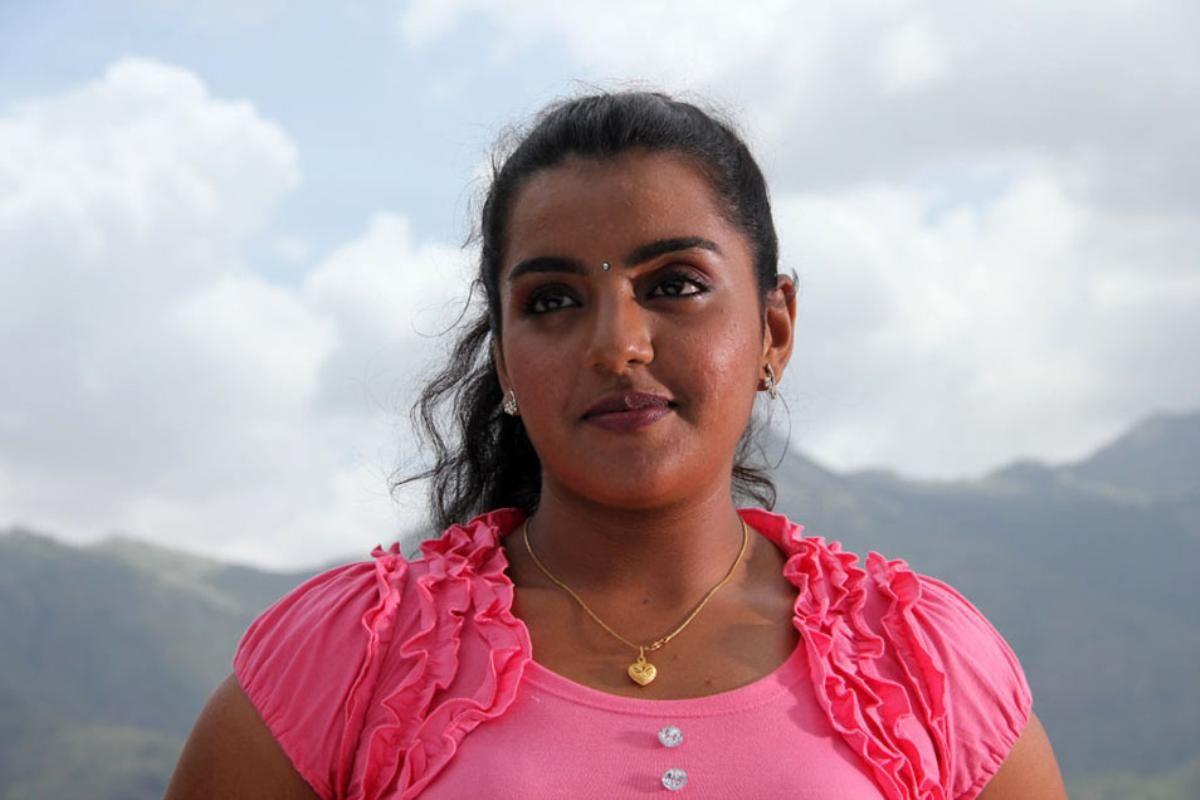 Divya Nagesh Spicy Photo Stills