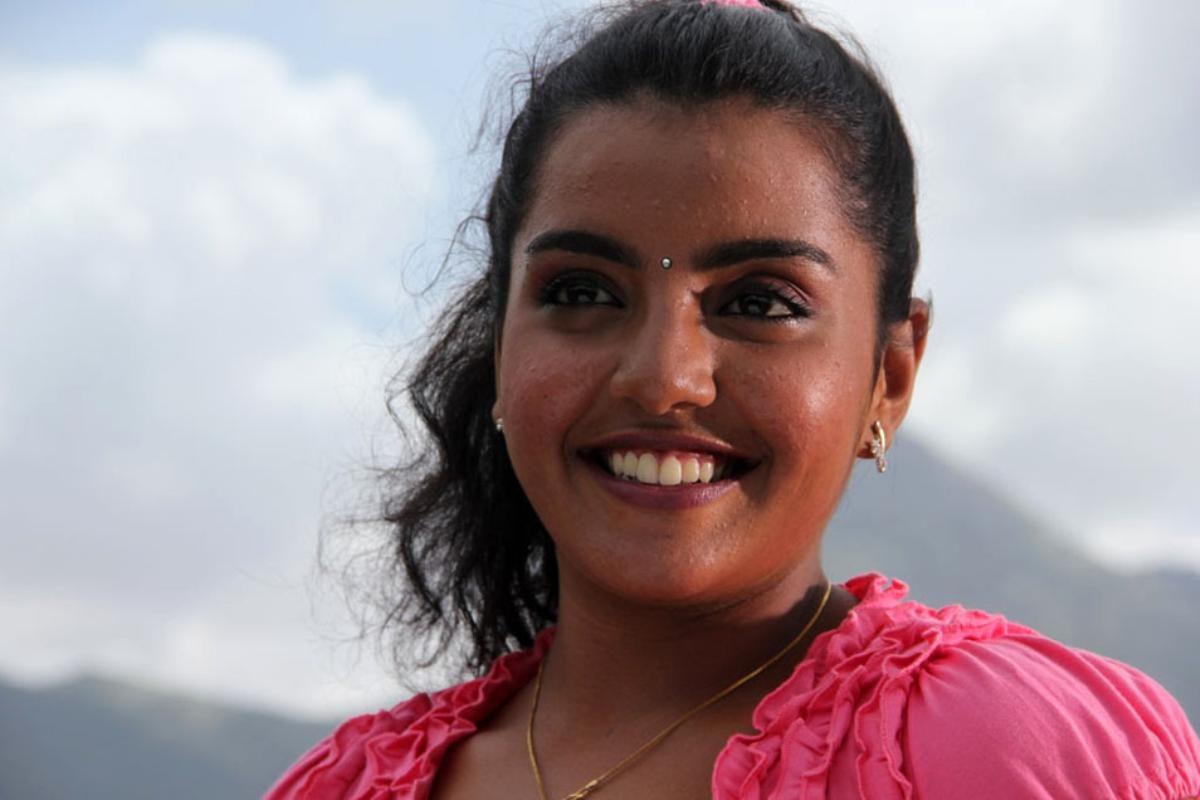 Divya Nagesh Spicy Photo Stills