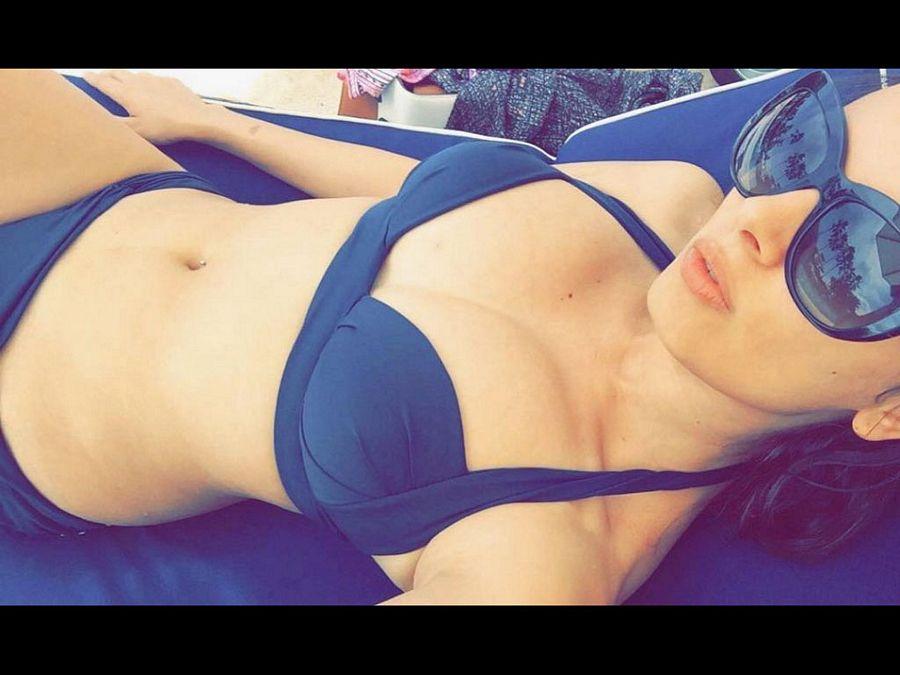 Evelyn Sharma Sexy HD Wallpapers