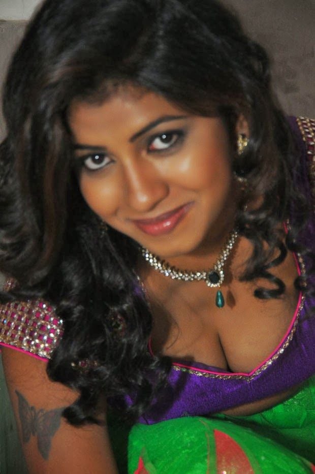Geethanjali Hot Navel Images