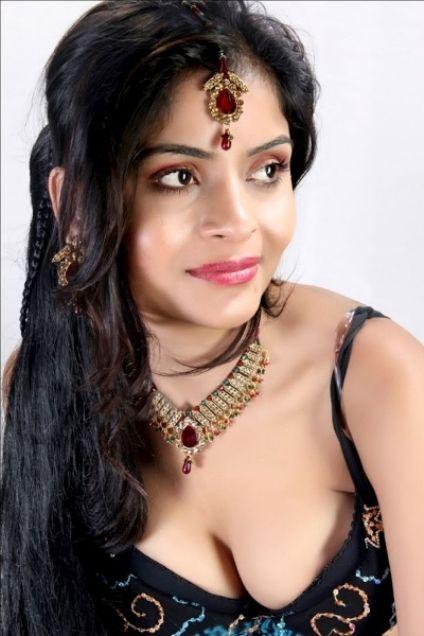 Gehana Vashisth Spicy Images