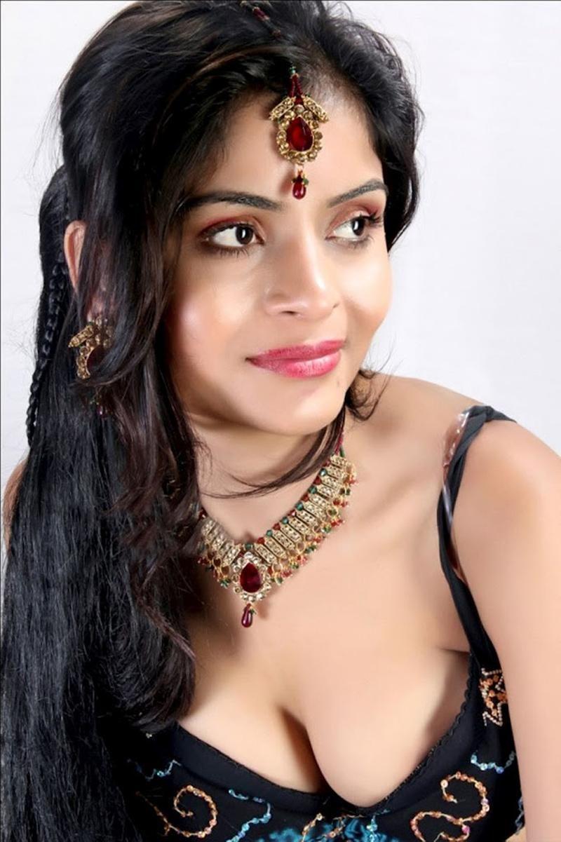 Gehana Vasisth Hot Photo Pics