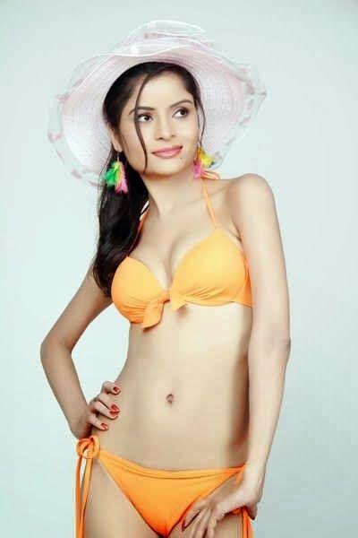 Gehana Vasisth Hot Sexy Images
