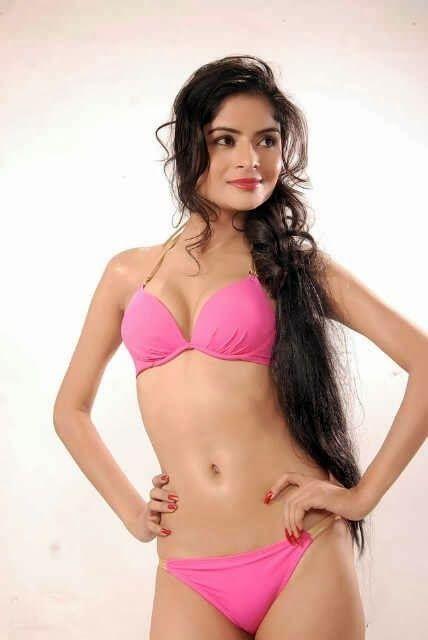 Gehana Vasisth Unseen Hot Pics