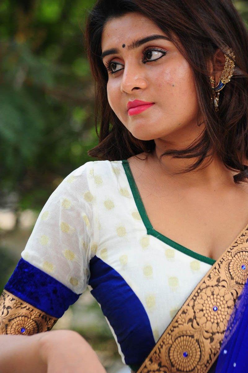 Harini Hot Images