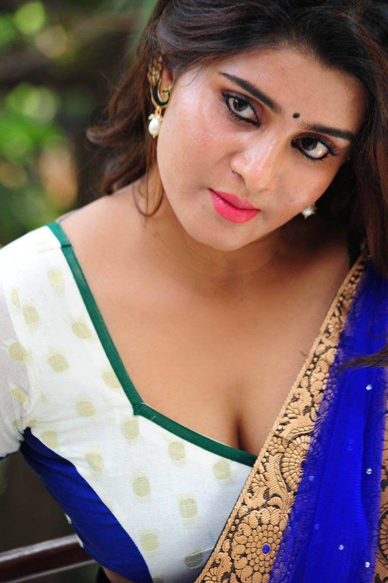 Harini Hot Images