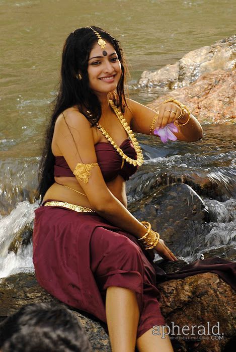 Haripriya Hot Dance Photo Stills