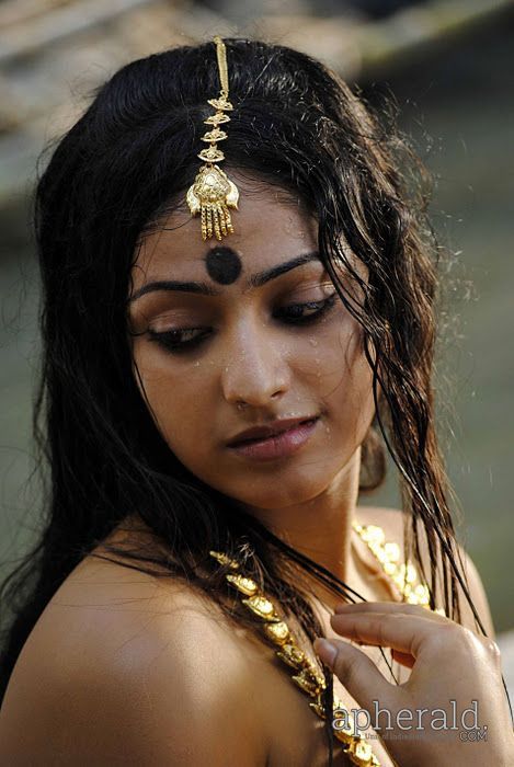 Haripriya Hot Dance Photo Stills